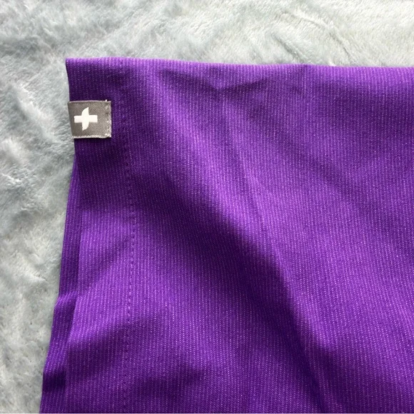 NWT Figs Leon Two Pocket Scrubs Top Mens Size Small Ultra Violet FM1500 - Picture 12 of 16
